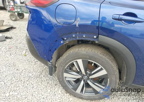 2021 Nissan Rogue Platinum Intelligent Awd z USA, uszkodzony, nr VIN JN8AT3DD4MW304997